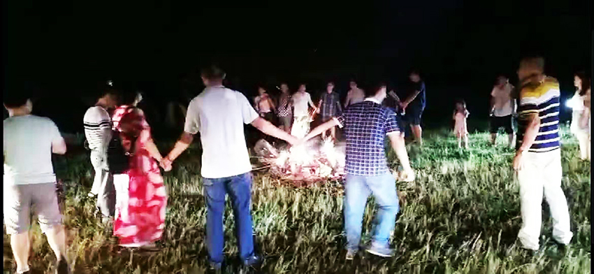 大圍山篝火晚會(huì) 大圍山篝火晚會(huì)